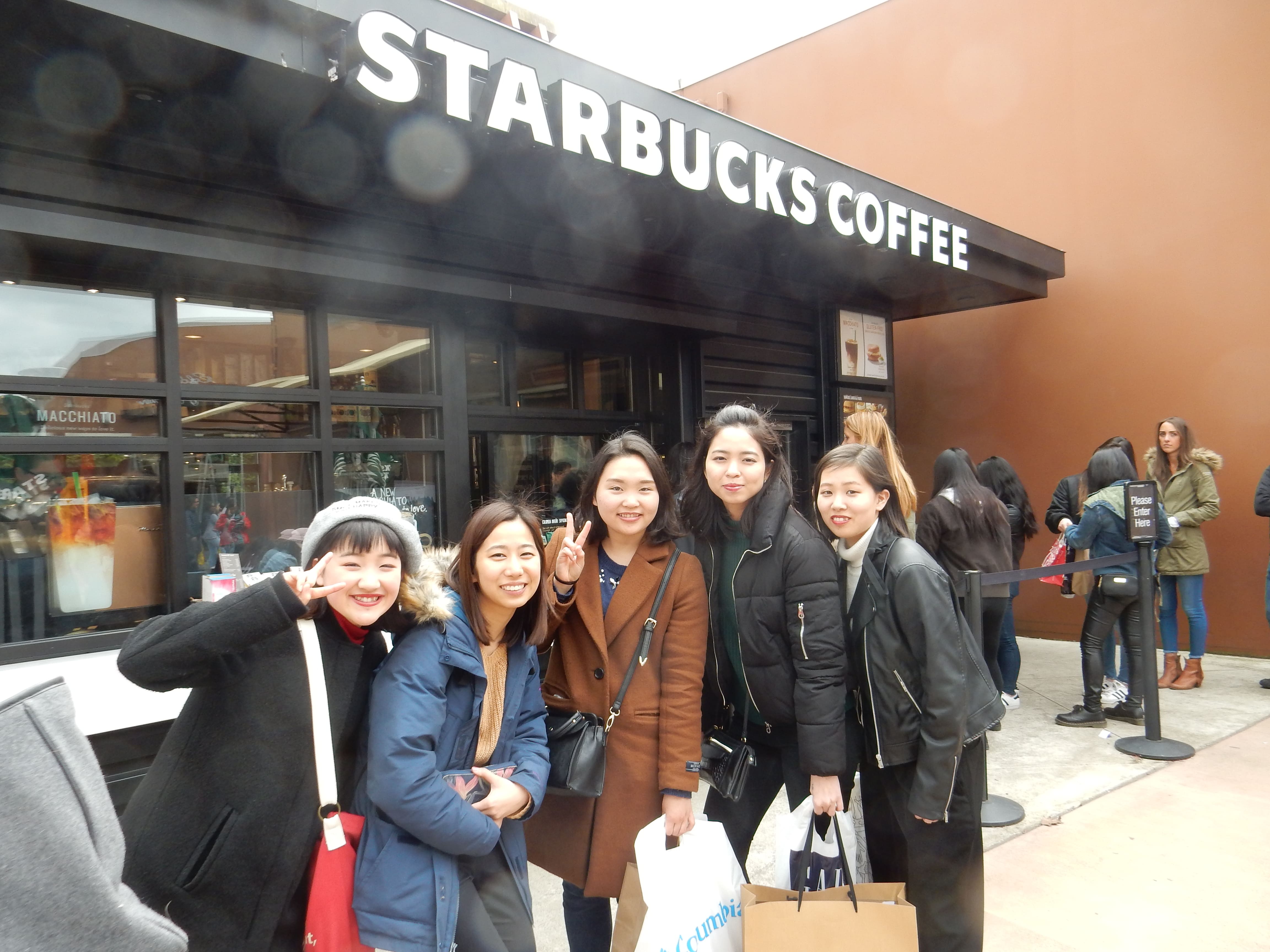 Coffee break at Seattle Premium Outlets Mall